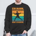Balance Book Holder Saying Ein Bilanzbuchha Sweatshirt Gifts for Old Men