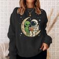 Reading Astronaut & Alien Reading Bookworm Reader Sweatshirt Gifts for Her