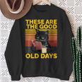 Women's These Are The Good Old Days Cat Reading A Book Sweatshirt Gifts for Old Women Women's These Are The Good Old Days Cat Reading A Book Sweatshirt Gifts for Old Women