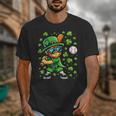 Leprechaun Playing Baseball Happy St Patricks Day Men Boys Unisex T-Shirt