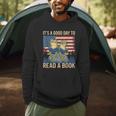 It's A Good Day To Read A Book Frog Vintage USA FLag Men Hoodie It's A Good Day To Read A Book Frog Vintage USA FLag Men Hoodie