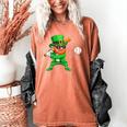 Leprechaun Playing Baseball St Patricks Day Sport Boys Women's Comfort Colors T-Shirt Yam