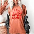 I Am In Love With A Gamer Cute Valentines Day Gamer Couple Raglan Baseball Tee Women's Comfort Colors T-Shirt Yam
