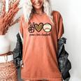 Peace Love Baseball Mom Leopard Print Cheetah Pattern Women's Comfort Colors T-Shirt Yam