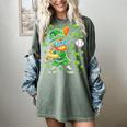 Leprechaun Playing Baseball Happy St Patricks Day Men Boys Women's Comfort Colors T-Shirt Berry