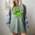Lucky Shamrock Playing Baseball St Patrick's Kids Boys Women's Comfort Colors T-Shirt Berry