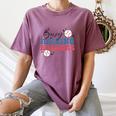 Busy Raising Ballers Retro Groovy Baseball Mom Outfit Women's Comfort Colors T-Shirt Blue Jean Busy Raising Ballers Retro Groovy Baseball Mom Outfit Women's Comfort Colors T-Shirt Blue Jean