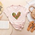 Softball Baseball Mom Valentine Leopard Heart Mother's Day Women's Heather T-Shirt Heather Peach