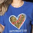 Softball Baseball Mom Valentine Leopard Heart Mother's Day Women's Heather T-Shirt Heather True Royal