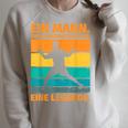 Balance Book Holder Saying Ein Bilanzbuchha Raglan Sleeve Sweatshirt Heather Forest