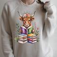 Cute Highland Cow Library Bookworm Librarian Books Reading Raglan Sleeve Sweatshirt Heather Forest