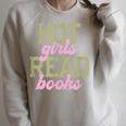 Hot Girls Read Books Retro Varsity Aesthetic Reading Raglan Sleeve Sweatshirt Heather Forest Hot Girls Read Books Retro Varsity Aesthetic Reading Raglan Sleeve Sweatshirt Heather Forest