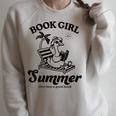 Women's Book Girl Summer Reading Duck Retro Beach Vacation Bookworm Raglan Sleeve Sweatshirt Heather Forest