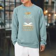 Book Queen Book Lovers Bookworm Reading Novelty Shirt Raglan Sleeve Sweatshirt Cardinal