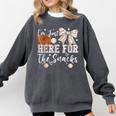I'm Just Here For The Snacks Baseball Coquette Game Day Girl Comfort Colors Sweatshirt Pepper I'm Just Here For The Snacks Baseball Coquette Game Day Girl Comfort Colors Sweatshirt Pepper