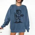 Frog Basketbal Men Women Grumpy Frog Playing Baseball Comfort Colors Sweatshirt Blue Jean