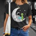 Astronaut And Alien Reading On Moon Space Book Lover Sci Fi T-Shirt Gifts for Her