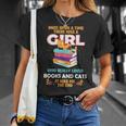Once Upon A Time There Was A Girl Who Loves Books And Cats T-Shirt Gifts for Her