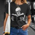 Skeleton Reading Book Bookworm Reader Bookish Halloween T-Shirt Gifts for Her