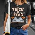 Trick Or Read Reading Book Halloween Pun T-Shirt Gifts for Her Trick Or Read Reading Book Halloween Pun T-Shirt Gifts for Her