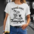 Book Girl Summer Reading Duck Retro Beach Vacation Bookworm T-Shirt Gifts for Her