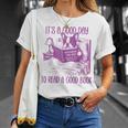 Boston Terrier Reading Book Good Day To Read a Book T-Shirt Gifts for Her