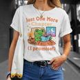 Just One More Chapter Bookish Book Kawaii Frog Reading Book T-Shirt Gifts for Her