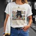 There Was A Woman Who Really Loved Books And Yarn Crocheting T-Shirt Gifts for Her