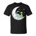 Astronaut And Alien Reading On Moon Space Book Lover Sci Fi T-Shirt
