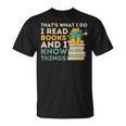 That's What I Do Reading Cat Book & Cat Lover T-Shirt