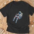 Astronaut Reading Book Sci-Fi Enthusiast T-Shirt Gifts for Old Men Astronaut Reading Book Sci-Fi Enthusiast T-Shirt Gifts for Old Men
