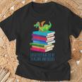 Bookworm Easily Distracted By Dragons And Books Reader T-Shirt Gifts for Old Men Bookworm Easily Distracted By Dragons And Books Reader T-Shirt Gifts for Old Men