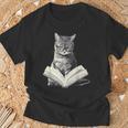 Cat Bookworm Reading Book Graphic T-Shirt Gifts for Old Men