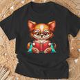 Chihuahua Reading a Book Dog T-Shirt Gifts for Old Men