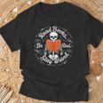 Cool Read Books Be Kind Stay Weird Skeleton Reading T-Shirt Gifts for Old Men