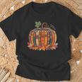 Fall Book Pumpkin Retro Reading Teacher Autumn Books Lover T-Shirt Gifts for Old Men