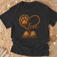 Girl Who Loves Dogs & Books Heart Dog Lover Reader Reeding T-Shirt Gifts for Old Men Girl Who Loves Dogs & Books Heart Dog Lover Reader Reeding T-Shirt Gifts for Old Men