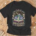 Girl Who Loves Dragons And Books Fantasy Book Reader T-Shirt Gifts for Old Men
