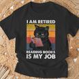 I'm Retired Reading Books Is My Job Cat Reader T-Shirt Gifts for Old Men