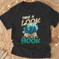 Take A Look It´s In A Book Reading Lover T-Shirt Gifts for Old Men