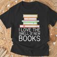 I Love The Smell Of New Books Book Lover T-Shirt Gifts for Old Men