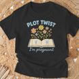 Plot Twist I'm Pregnant Literary Pregnancy Announcement Book T-Shirt Gifts for Old Men