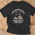 I Read Banned Books Lover Bookworm Love Banned Books T-Shirt Gifts for Old Men