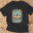 I Still Read Fairytales They'Re Just Spicier Now Book Lovers T-Shirt Gifts for Old Men
