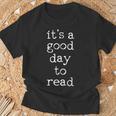 Reading Bookworm Teacher Book Reader T-Shirt Gifts for Old Men