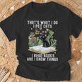That's What I Do I Pet Cats I Read Books And I Know Things T-Shirt Gifts for Old Men That's What I Do I Pet Cats I Read Books And I Know Things T-Shirt Gifts for Old Men