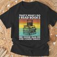 That's What I Do I Read Book I Drink Rum & I Know Things T-Shirt Gifts for Old Men That's What I Do I Read Book I Drink Rum & I Know Things T-Shirt Gifts for Old Men