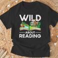 Wild About Reading Lovers Avid Readers Bookworms Book Lovers T-Shirt Gifts for Old Men