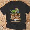 Women's Unearth a Story Dinosaur Reading Books Summer 2026 T-Shirt Gifts for Old Men