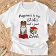 Cute Happiness Is Sheltie And Books Sheltie Mom T-Shirt Gifts for Old Men